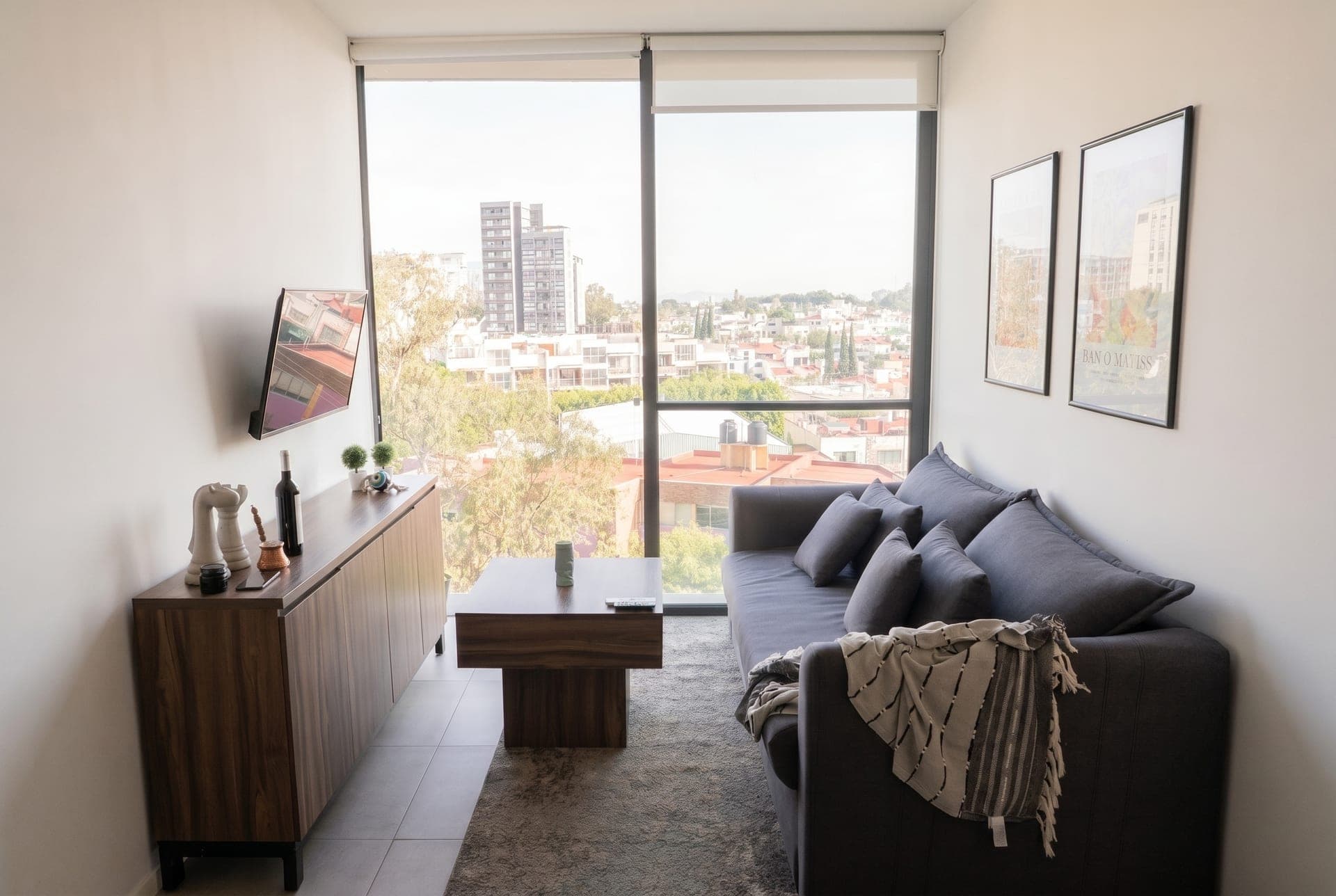 livify-606 — Sala