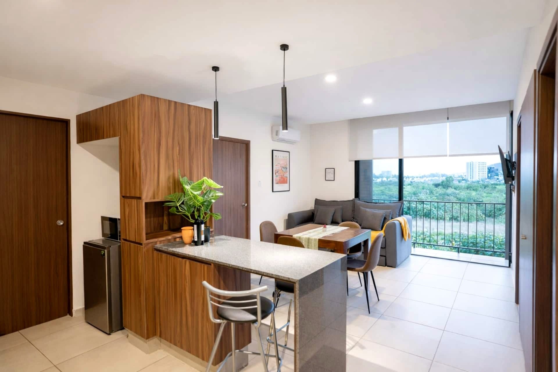 Anuva 204 — Comedor