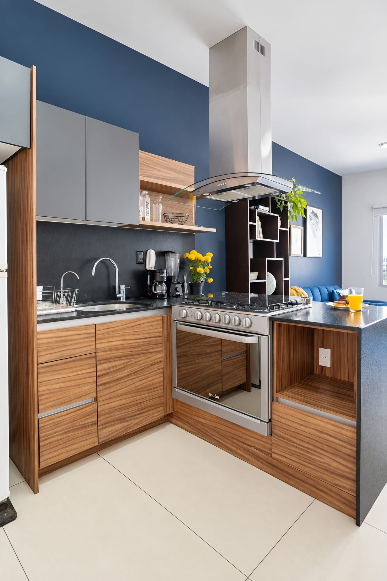 Ramos Millán 201 — Cocina