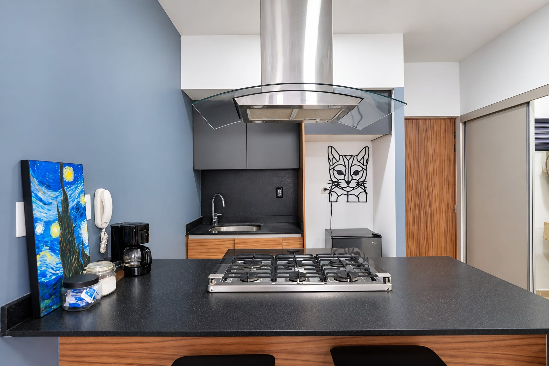 Ramos Millán 202 — Cocina